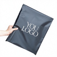 Enveloppe d'expédition en polyéthylène noir mat de luxe écologique avec logo personnalisé, sac d'expédition imperméable en polyéthylène de 1,5 mil pour usage cosmétique