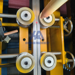 Machine de fabrication de tuyaux en acier soudés à prix abordable avec PLC et moteur 15KW, machine à fabriquer des tuyaux à économie d'énergie - Product Image 5