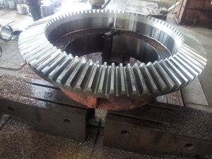 Usinage de tour CNC Moulin à charbon en acier forgé Double engrenage hélicoïdal Pignon conique personnalisé - Product Image 4