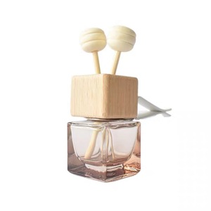 Perfume de coche colgante aire refrescante, difusores de Clip de ventilación de Perfume de coche cuadrado negro botella de Perfume de coche colgante 10ml con tapa de madera - Product Image 3