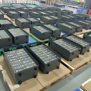 Batterie de stockage d'énergie domestique 51,2 V 314 Ah avec roues, batterie de qualité énergétique nominale 15 kWh avec cellules au phosphate de fer et de lithium - Product Image 1