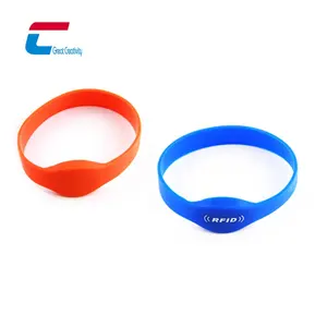 Reloj de pulsera reutilizable estilo 13,56 MHz brazaletes de silicona pulsera RFID resistente al agua pulsera inteligente