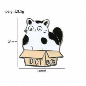 Venta al por mayor <span class=keywords><strong>de</strong></span> metal lindo globo perro esmalte Pin logotipo personalizado globo Animal perro suave duro esmalte alfileres insignia broches para niños - Product Image 3