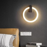 Applique murale de chevet en fer LED moderne minimaliste créative circulaire pour chambre à coucher, salon, couloir, escalier, dimmable, en acrylique