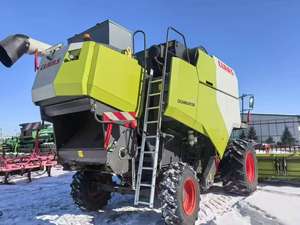 Tractor usado CLAAS 370 con ruedas para granja, huerto, tractor compacto, equipo agrícola, maquinaria - Product Image 4