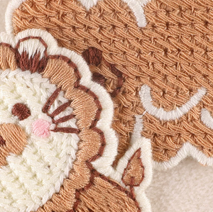 Écussons brodés personnalisables, tendance et polyvalents, à extrémités pliées, de haute qualité, pour la réparation et la décoration de vêtements avec logo personnalisé - Product Image 4