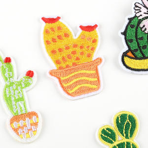 Patch brodé Duo Cool avec logo Cactus pour chaussures, chapeaux et vêtements d'enfants en polyester - Product Image 3