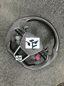 Personnalisez le volant en fibre de carbone véritable de haute qualité pour A-udi A6 C8 <span class=keywords><strong>RS</strong></span> avec palette de changement de vitesse - Product Image 2
