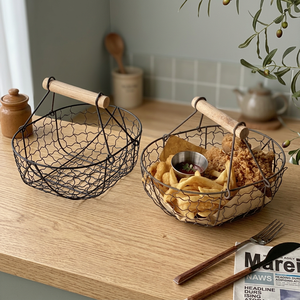 Cesta de almacenamiento redonda de metal con asa, contenedor de alimentos de estilo industrial, cesta de alambre de hierro duradera para uso en la cocina - Product Image 4