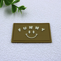 Écussons en caoutchouc PVC souple personnalisés avec logo gaufré rectangulaire, pour vêtements, chapeaux, accessoires tactiques, patchs en silicone à coudre, accessoires vestimentaires