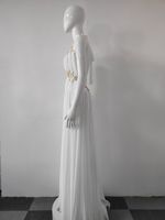 Robe longue blanche Bettergirl 2026, nouveau style tendance, col en V, patchwork métallique, maille, dos nu, robe de soirée sexy