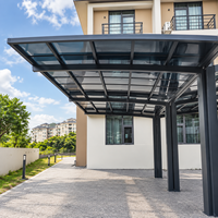 Nouveau style de carport en aluminium gris sur mesure avec toit en polycarbonate résistant au vent fort et aux charges de neige élevées
