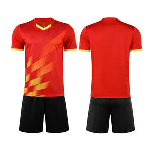 24/25 New Custom Teams Logo Fußball trikot Rosa Fußball uniform Hochwertiges Fußball-Set mit Shorts Großhandel Fußball trikot - Product Image 4