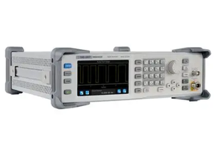 Producto Original Genuino, Osciloscopio de Almacenamiento Digital con Generador de RF Siglent SSG3000X - Product Image 5