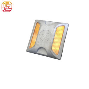 Borne de signalisation routière en aluminium avec lentille réfléchissante - Marqueur routier robuste pour la sécurité des autoroutes et des routes - Product Image 1