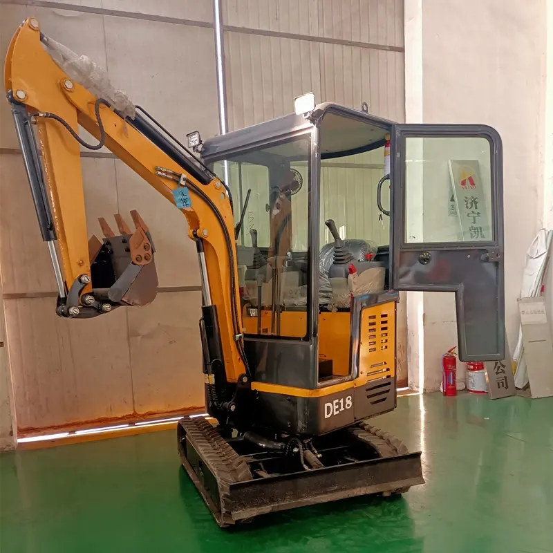 Factory Price Small Hydraulic Crawler Machine 1.8T Excavator Mini bagger