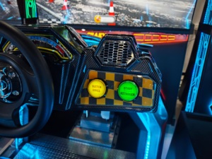 Crazy Drift DR1 Juegos de Carreras Arcade | Máquina de Juego de Conducción Arcade de Doble Pantalla | Juegos de Carreras de Arcade Chinos en Venta - Product Image 4
