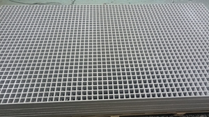 Revêtement de sol personnalisé en fibre de verre gris clair 38x38x50mm FRP GRP moulé - Product Image 3