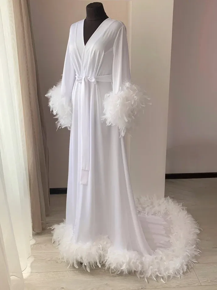 Robes de noiva de luxo com acabamento em penas para mulheres, produtos populares, roupões de noiva com penas, 2024