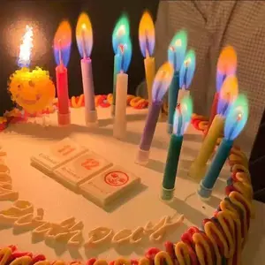 Huaming toptan dumansız gökkuşağı renk alev mutlu doğum günü mum toptan renk çocuklar mum havai fişek doğum günü kek mum