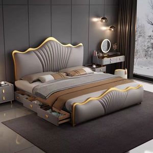 2025 नए डिजाइन इतालवी लाइट लक्जरी रानी आकार चमड़े के बिस्तर आधुनिक नरम बैग बिस्तर बेडरूम फर्नीचर नरम बिस्तर - Product Image 1