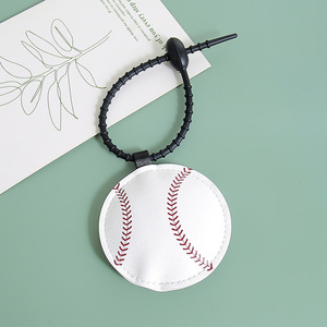 Llavero de cuero PU con diseño de balón deportivo: Baloncesto, Fútbol, Béisbol, Voleibol. Colgante duradero para bolso, ideal como regalo para aficionados al deporte. - Product Image 6