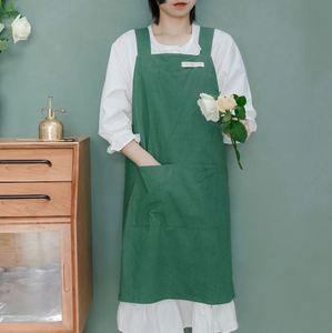 Tablier élégant en jean bleu sans manches avec logo personnalisé pour barista, chef, jardinier – pour maman, papa, enfant – pour le nettoyage - Product Image 6