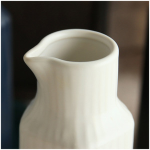 Simple Creative Kitchen Ceramic Oil Vinegar Bottle Seasoning Pot Porcelain Tableware - Product Image 6
