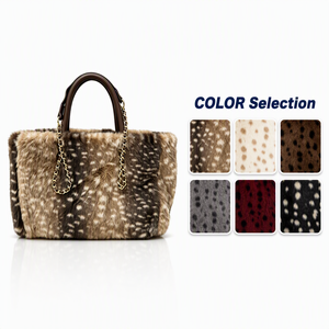 <span class=keywords><strong>Sac</strong></span> fourre-tout vintage d'hiver en polyester uni pour femme, grand <span class=keywords><strong>sac</strong></span> à bandoulière doux et moelleux, sans perte de poils, avec poignée rigide en peluche et chaînes métalliques dorées - Product Image 1