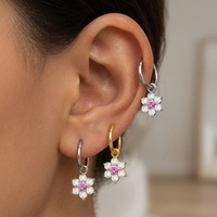 Boucle d'oreille créole en forme de fleur pour cartilage, nouveau design 2026, anneau de piercing nasal, bijoux de piercing corporel en cuivre pour narine