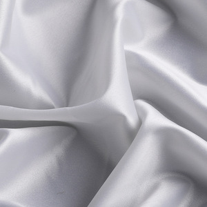 Vente en gros 100% polyester <span class=keywords><strong>pas</strong></span> <span class=keywords><strong>cher</strong></span> doux lisse ivoire <span class=keywords><strong>satin</strong></span> mat pour robe - Product Image 3