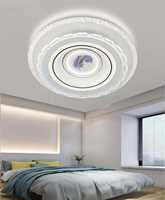 Plafonnier rond avec motif plume, plumes lavande horizontales au centre, cercles concentriques, panneaux gradués, décoration minimaliste