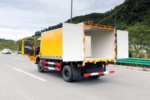 Camión de Carga Nuevo Dongfeng 4x2 de 5 Toneladas, Euro 4, Diésel Cummins, con Caja de Cambios Rápida para Logística Urbana y Entrega de Comercio Electrónico - Product Image 3