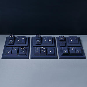 Expositor de Joyería de Microfibra Azul Oscuro Jinsky al por Mayor, Soporte para Colgantes y Anillos, Expositor de Collares Inclinado, Tamaño Personalizable para Joyería - Product Image 6