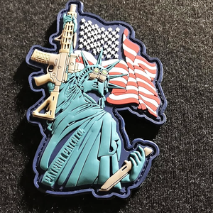 カスタム3DソフトPVCロゴエンボス加工シリコーンPVC鉄刺繍ベルクロ戦術PVCゴムパッチヒートプレスバッキング付き - Product Image 1