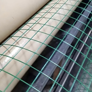 Panneau de <span class=keywords><strong>grillage</strong></span> soudé électrogalvanisé et revêtu de PVC de marque Joinwin, dimensions 100x100, <span class=keywords><strong>100x50</strong></span>, 75x75, 75x50, 50x25, 50x50, 25x25 mm, Hebei - Product Image 3