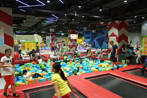 Pont d'oscillation d'intérieur de jeux d'oscillation d'équipement mou commercial de terrain de jeu pour le parc de trampoline - Product Image 3