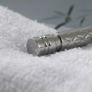 Manche de rasoir de sécurité YAQI Harlequin en acier inoxydable poli 303 pour hommes - Product Image 6
