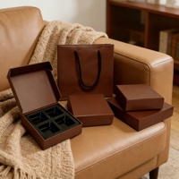 Boîte d'emballage de chocolats de luxe avec logo personnalisé, écologique, en matériaux recyclés, avec doublure en éponge pour 9 bonbons, boîte cadeau pour bonbons
