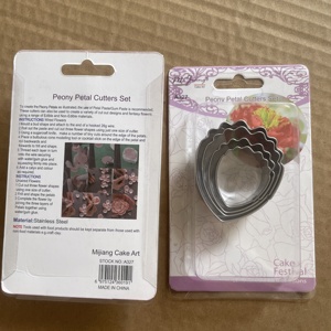 Haute qualité 4 pièces/ensemble <span class=keywords><strong>pivoine</strong></span> pétale <span class=keywords><strong>emporte</strong></span>-pièce en acier inoxydable Fondant Biscuit Cutter - Product Image 2