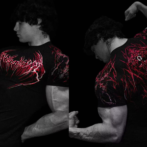 T-Shirt da Uomo a Compressione ad Alta Elasticità ad Asciugatura Rapida con Stampa Audace, Realizzata in Tessuto Traspirante, Ideale per la Palestra - Product Image 1