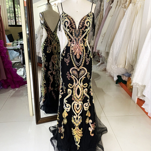 Fournitures de fabrication <span class=keywords><strong>Robes</strong></span> de soirée Aso Ebi pour femmes noires Paillettes <span class=keywords><strong>Longues</strong></span> bretelles spaghetti Robe de soirée imprimée de luxe - Product Image 1