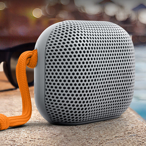 Altavoz Inalámbrico Mini Crystal Sound Handy de 5W, Resistente a Salpicaduras IPX4, para Interiores y Exteriores, Emparejamiento Estéreo, Recargable por USB-C - Product Image 3