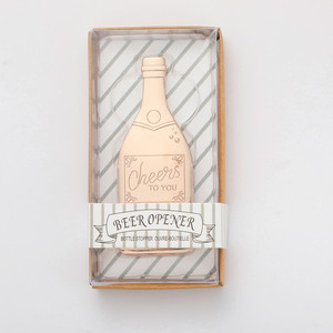 Ouvre-bouteille en forme de bière dorée, petits cadeaux de fête pour les invités, ouvre-bouteilles en alliage, outils avec une police de joie, boîte d'emballage exquise, Gadgets - Product Image 3