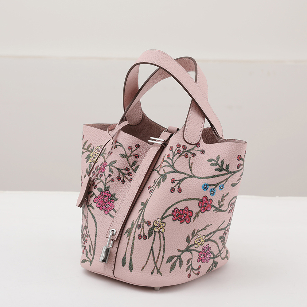 Foglie rosa