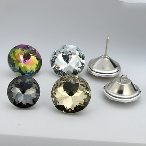 <span class=keywords><strong>Botones</strong></span> de Cristal con 2 Agujeros <span class=keywords><strong>al</strong></span> <span class=keywords><strong>por</strong></span> <span class=keywords><strong>Mayor</strong></span>, Decoración de Diamantes Transparentes <span class=keywords><strong>para</strong></span> Sofá, Estilo Shank - Product Image 4