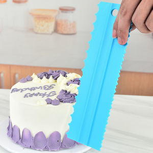 <span class=keywords><strong>Ensemble</strong></span> de 4 spatules à crème en plastique à motifs, nouvelle combinaison de spatules à gâteau pour les outils de pâtisserie DIY - Product Image 5