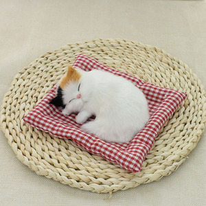 Tappetino imbottito in cotone simulazione <span class=keywords><strong>gatto</strong></span> addormentato peluche bambola gattino vita come bambola <span class=keywords><strong>gatto</strong></span> peluche modello animale <span class=keywords><strong>gatto</strong></span> addormentato <span class=keywords><strong>con</strong></span> letto - Product Image 5