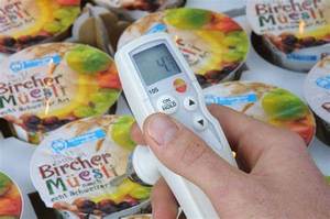 Thermomètre alimentaire Testo 105 avec embout pour aliments congelés |   Sonde de pénétration professionnelle pour la viande, les produits surgelés et la cuisine - Product Image 2