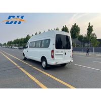 Minibus d'occasion 17 places, conduite à droite, toit surélevé, moteur diesel, transmission manuelle, conduite à gauche, blanc